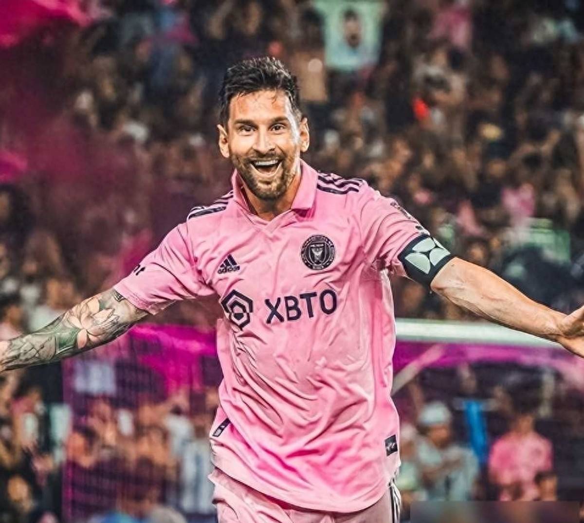 包含梅西破门晋级：国内联赛老将发威的词条