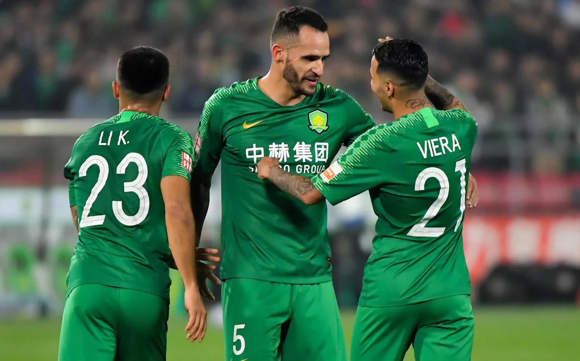 一场关键战役球队奋力争胜，实力碾压对手