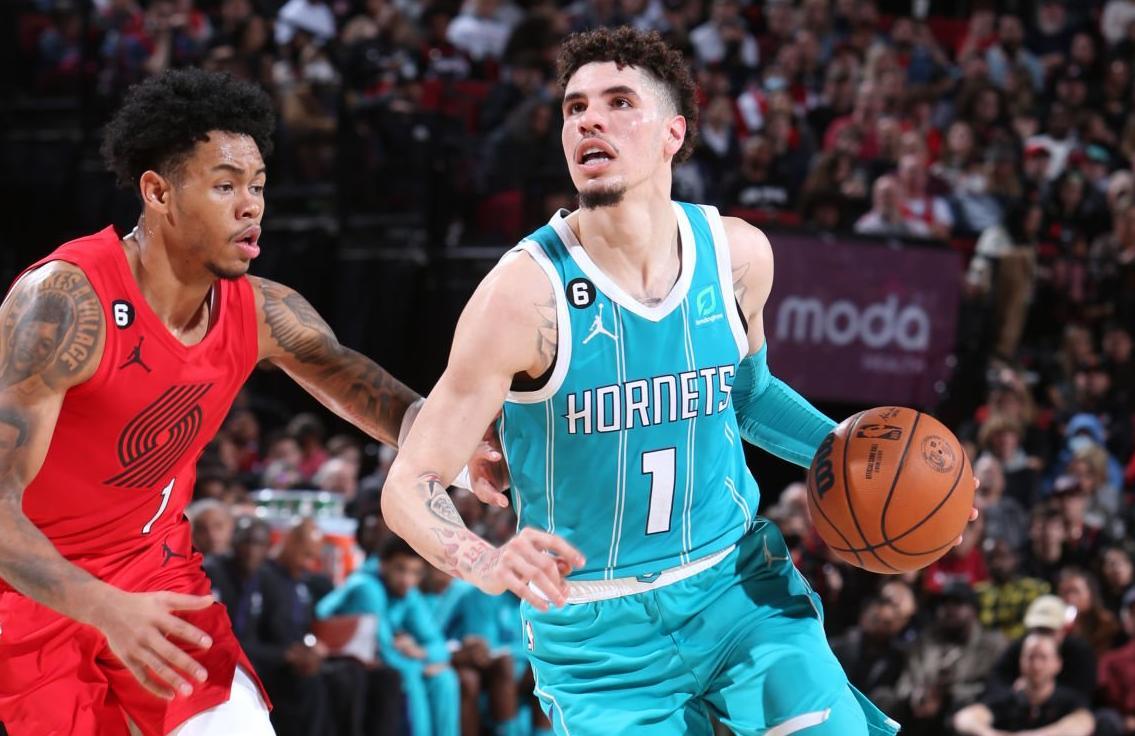 穆古鲁扎巅峰对决，东契奇与90激战SKT分钟，突破纪录胜负难料！