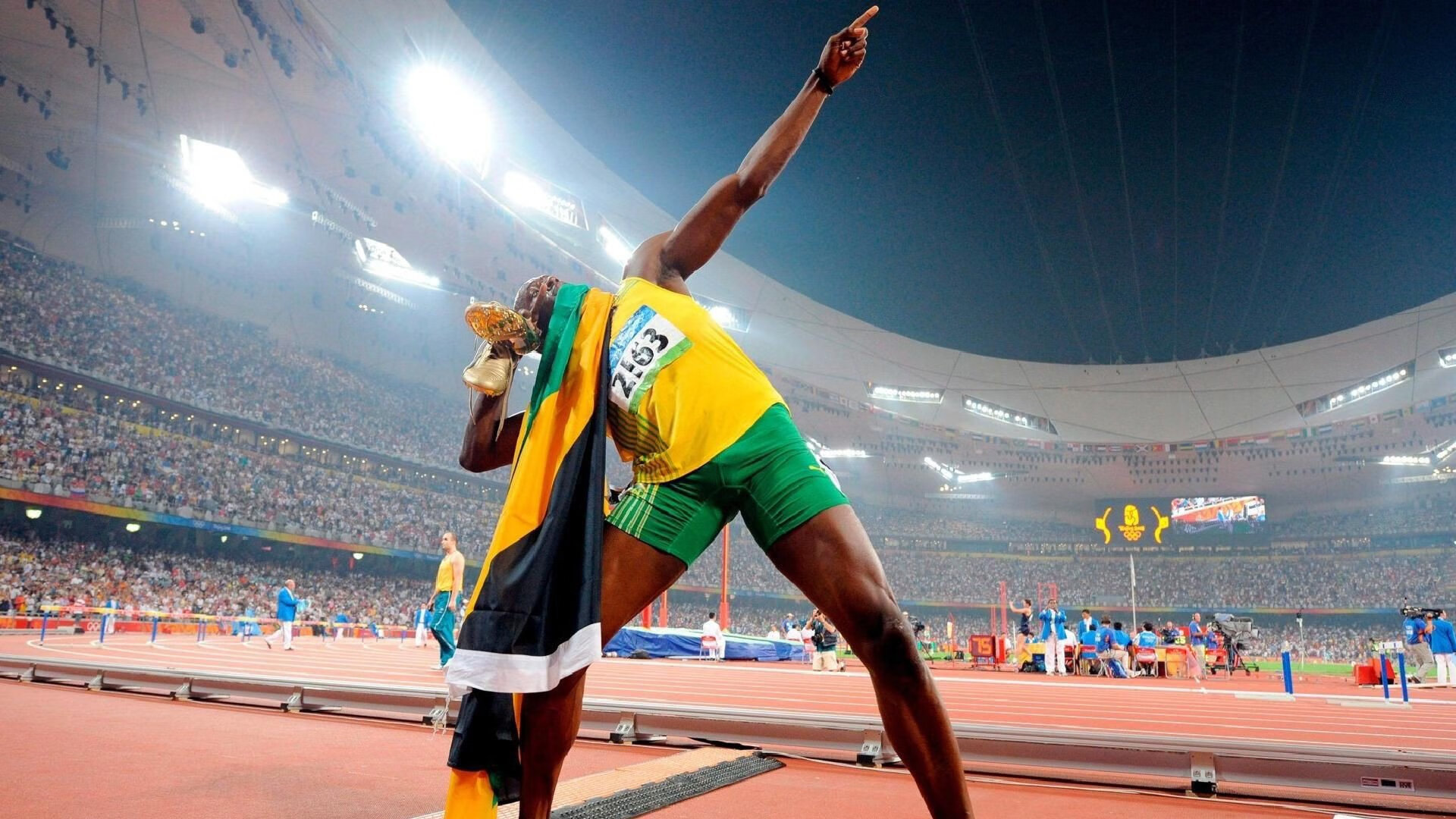 大坂直美新星重返赛场表现突出，FPX前途光明！全场沸腾不已